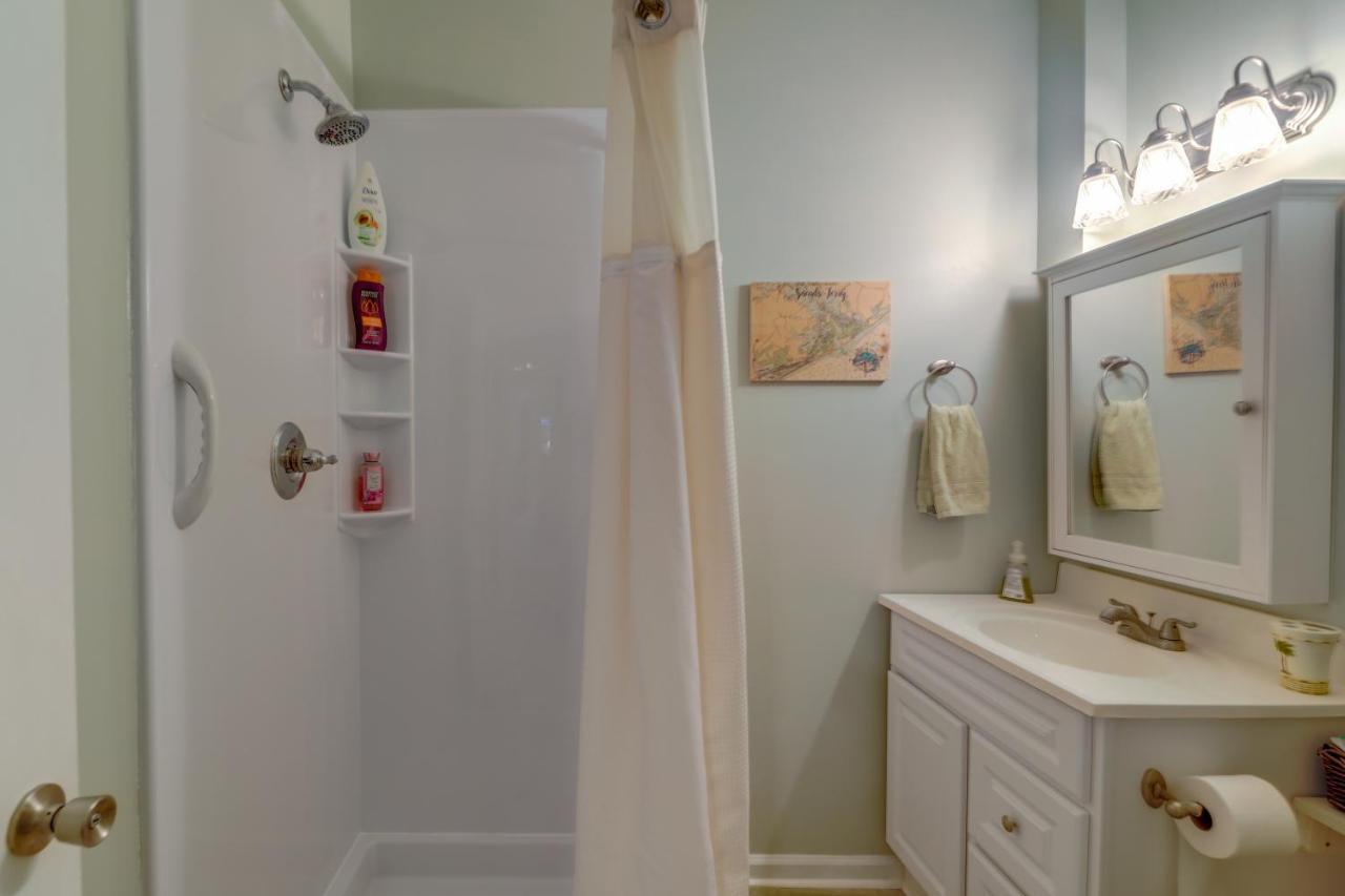 Sneads Ferry Vacation Rental Studio With Water Views Exterior photo