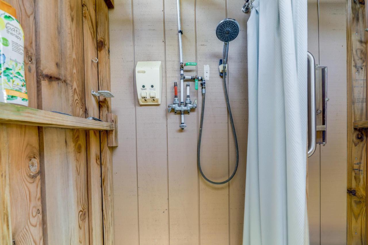 Sneads Ferry Vacation Rental Studio With Water Views Exterior photo